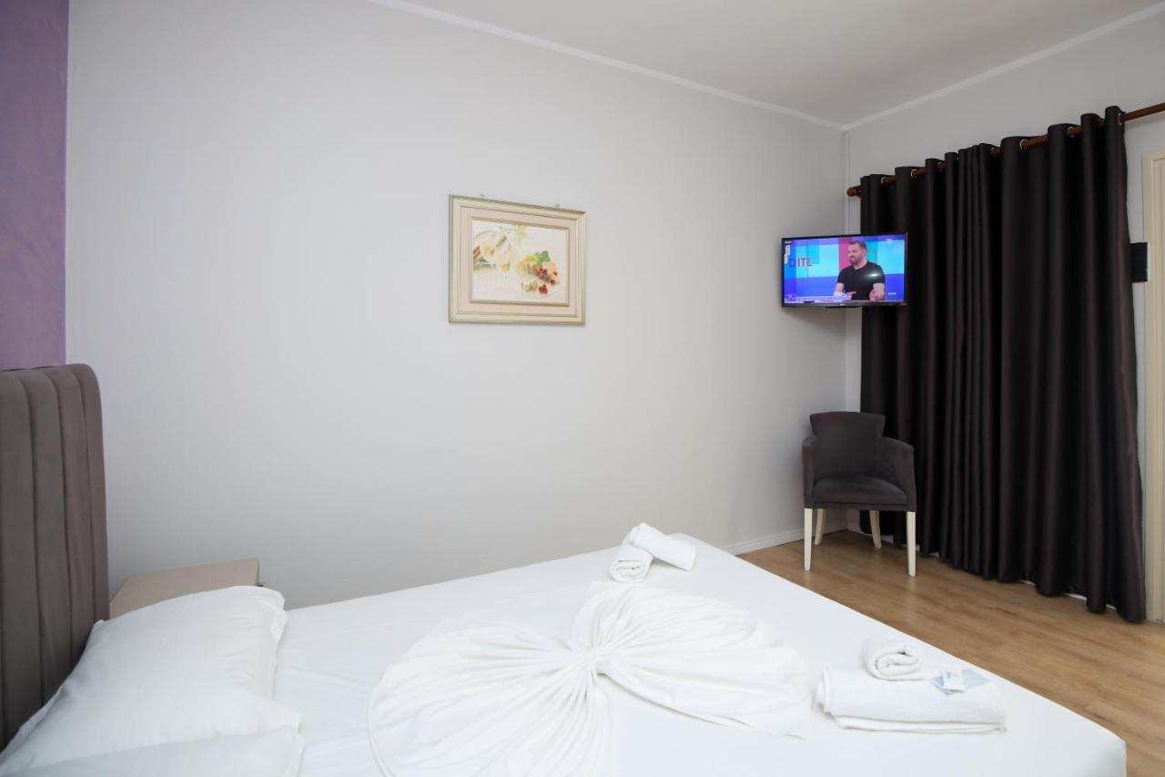 Skyhill Boutique Hotel Vlorë Exterior foto